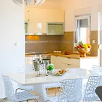 Sea Sparkle Luxury Apartment