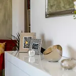 Sea Sparkle Luxury Apartament *