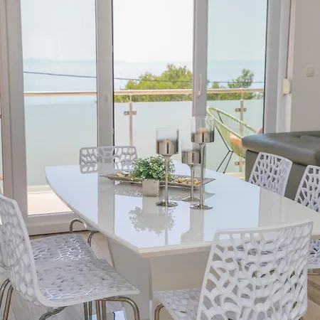 Sea Sparkle Luxury Apartman *